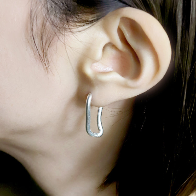 【POPUP/ONLINE 限定】トリップピアス SV