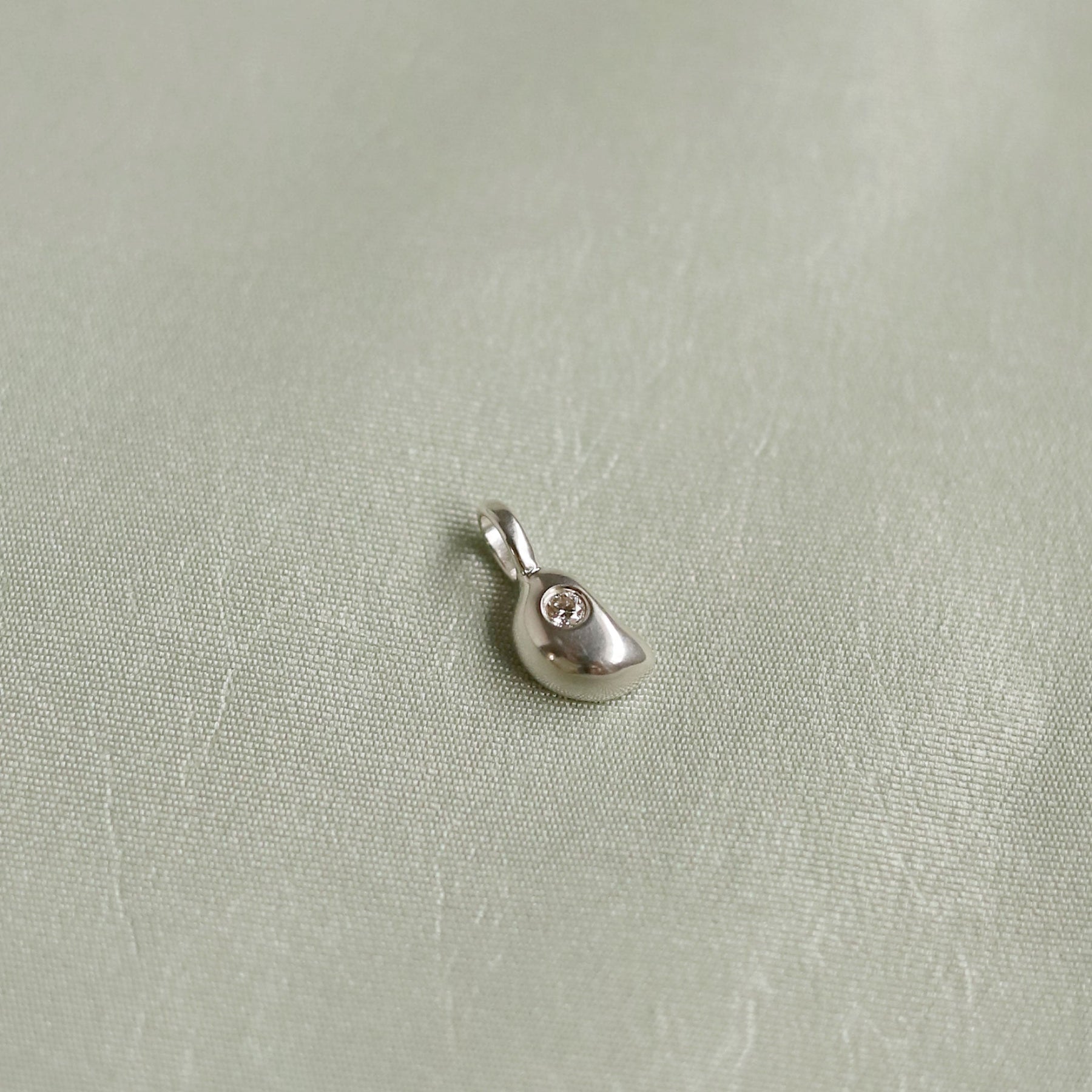 swim charm SV(Apr)