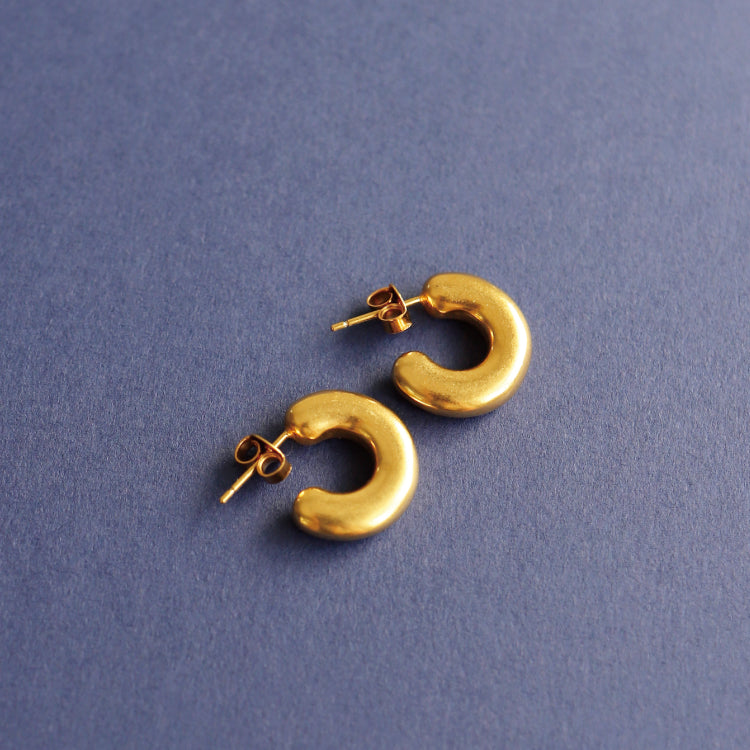 【moment】bagel pierce