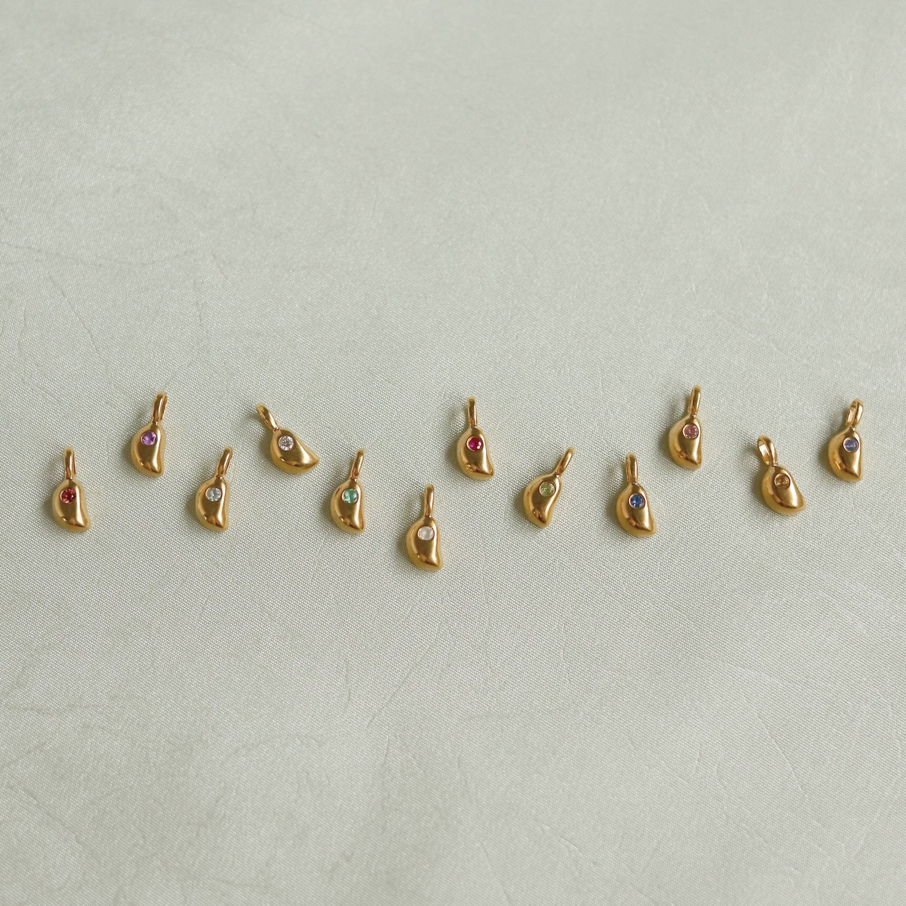 swim charm GD