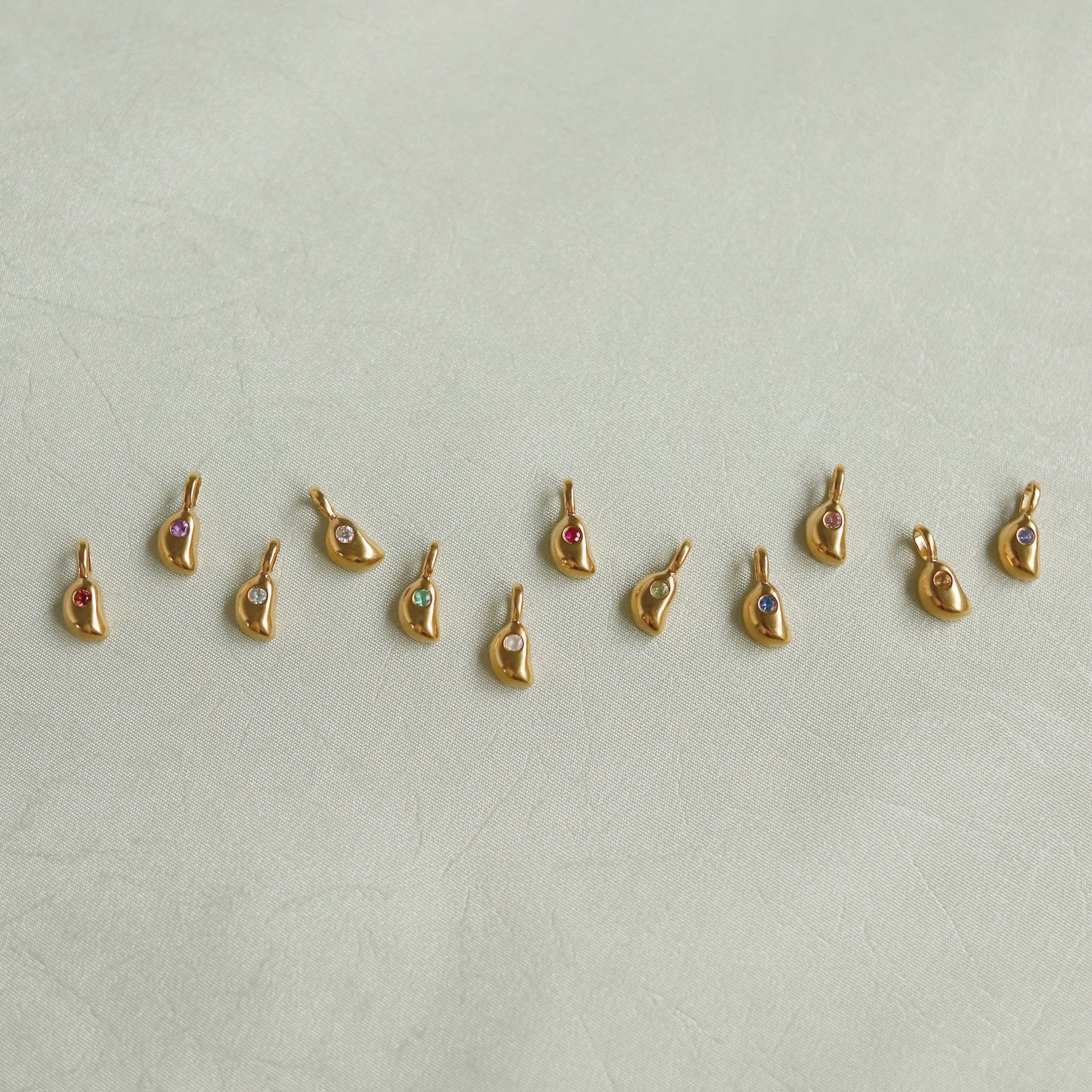 swim charm GD