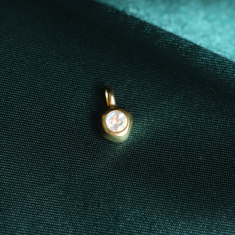 OCTANGLE BLUE TOPAZ CHARM(2JC0077)K10 チャーム｜スター