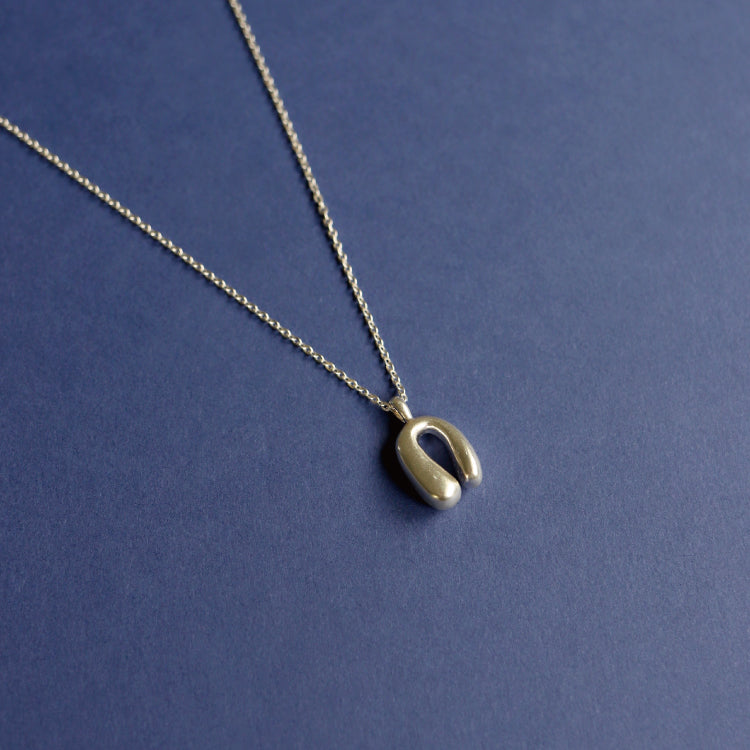 arch necklace