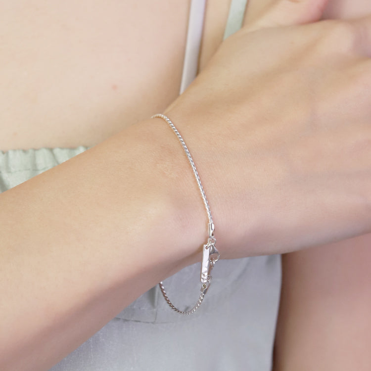 twist hain bracelet