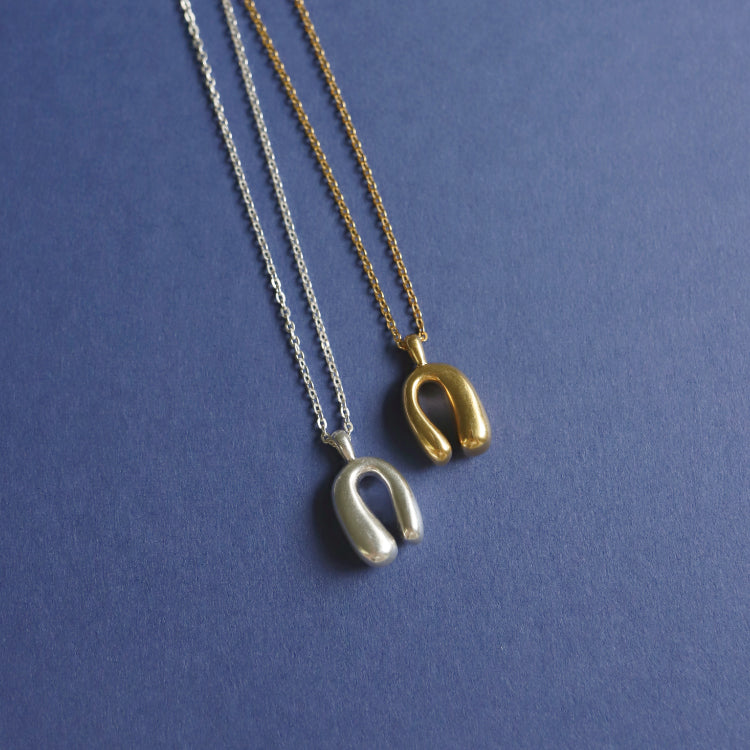 arch necklace