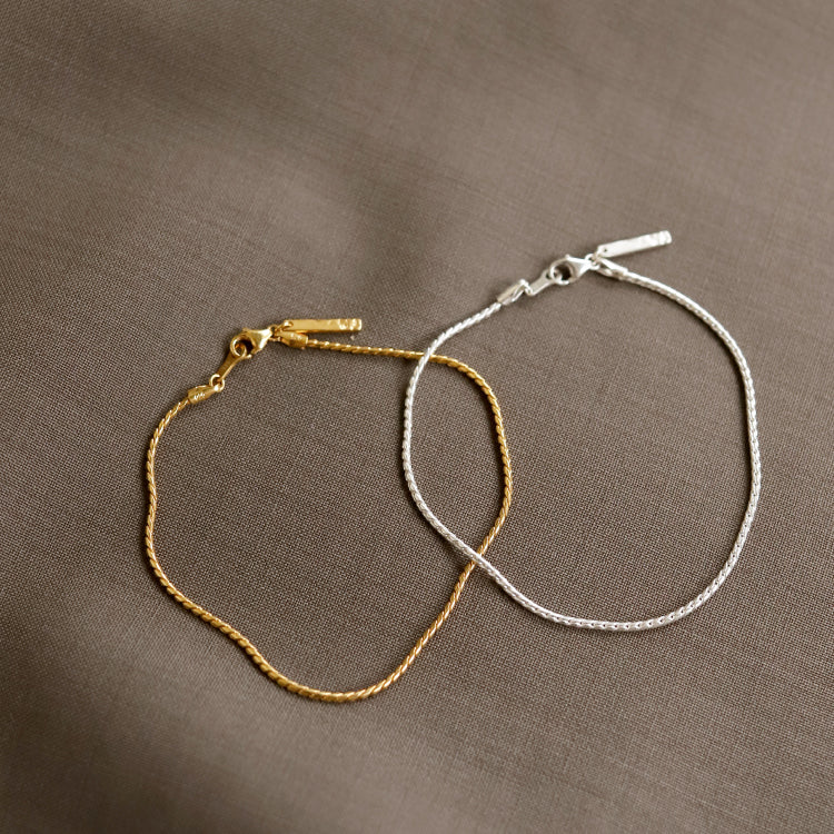 twist hain bracelet
