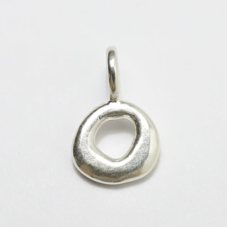 【NEW ITEM】Drawing alphabet charm SV