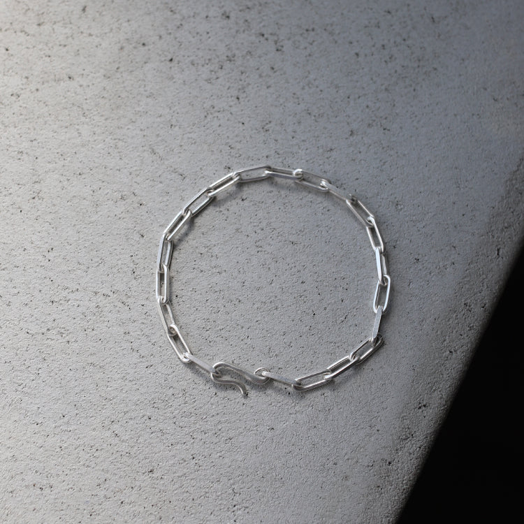 grid bracelet