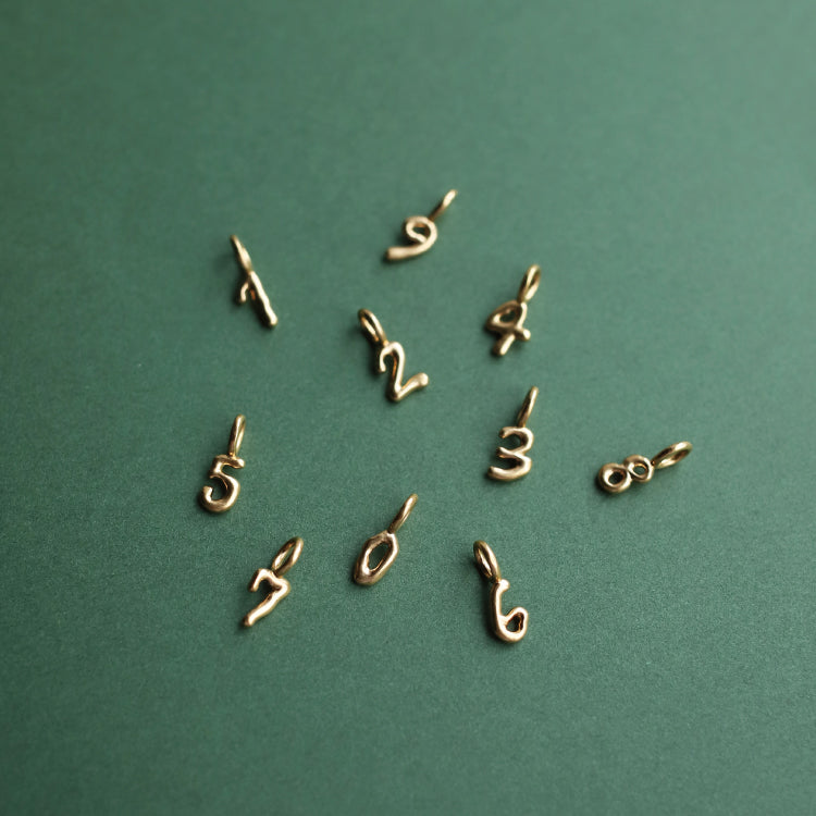 ドローイングナンバーチャーム GD