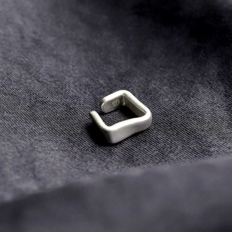【Recall coming soon…】dent earcuff SV