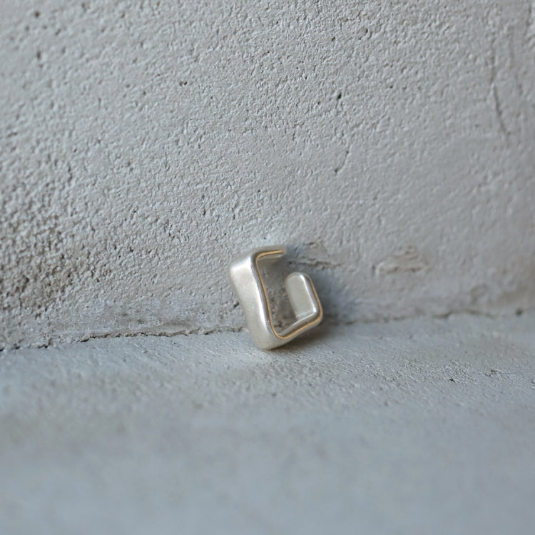 【Recall coming soon…】dent earcuff SV