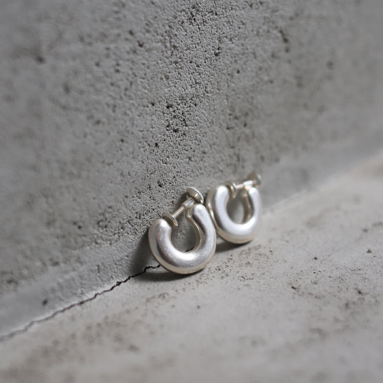 bagel earring