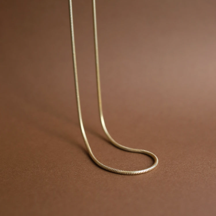 round snake choker