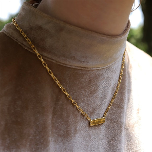 aprom necklace