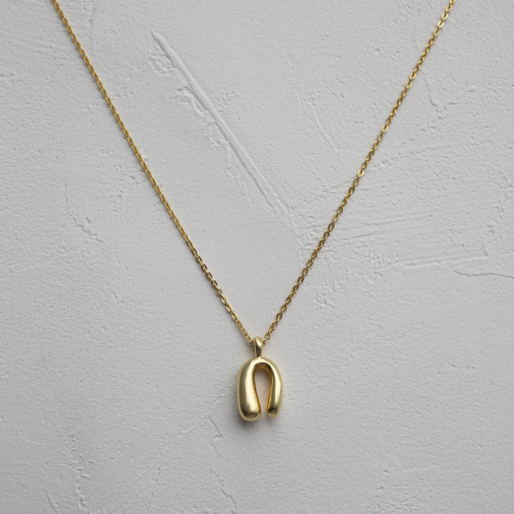 arch necklace