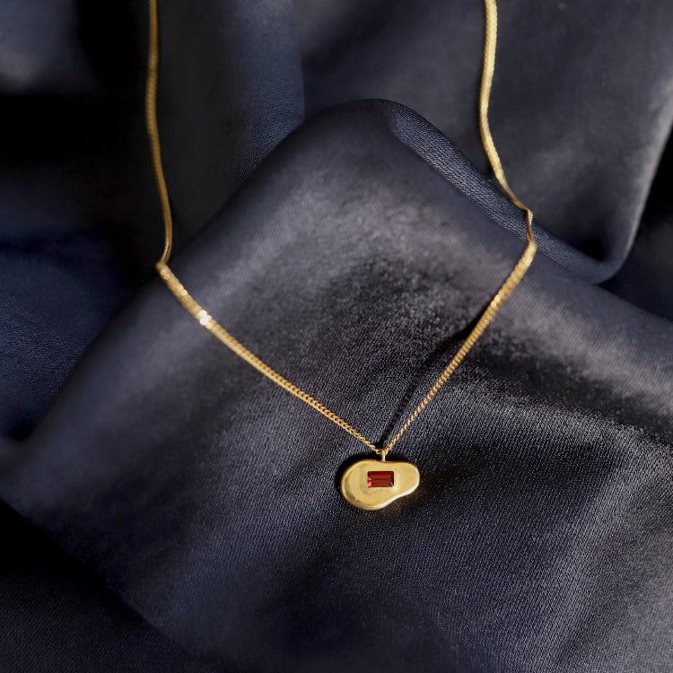 【Recall coming soon…】float necklace GD (Garnet)