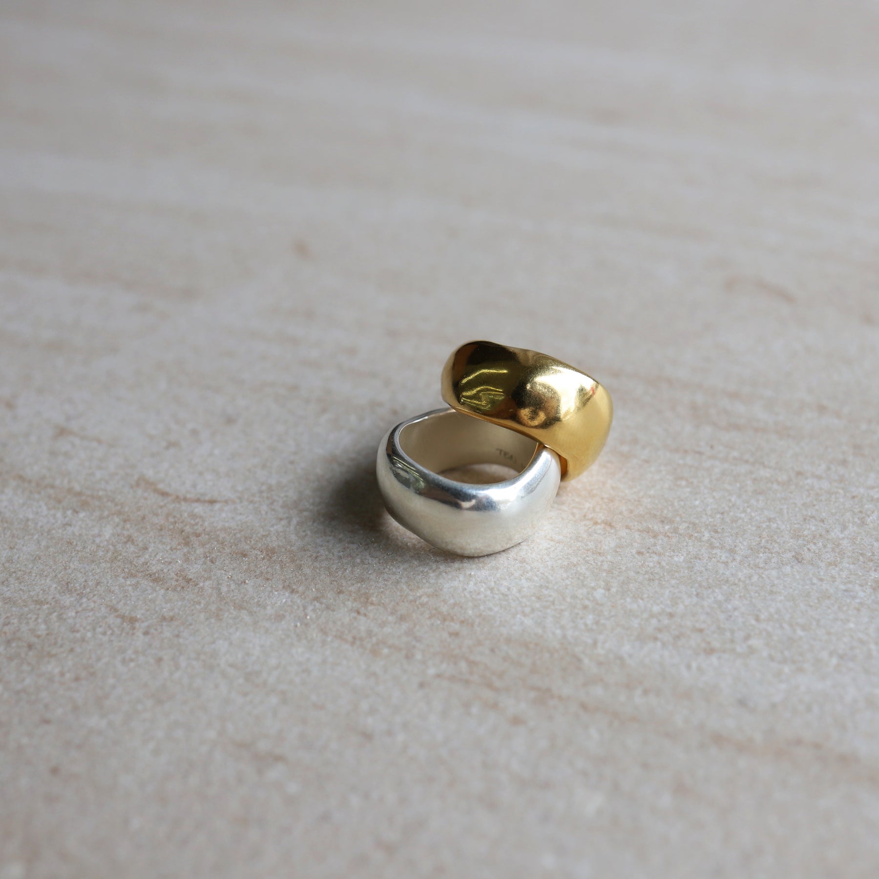 plump pinky ring GD