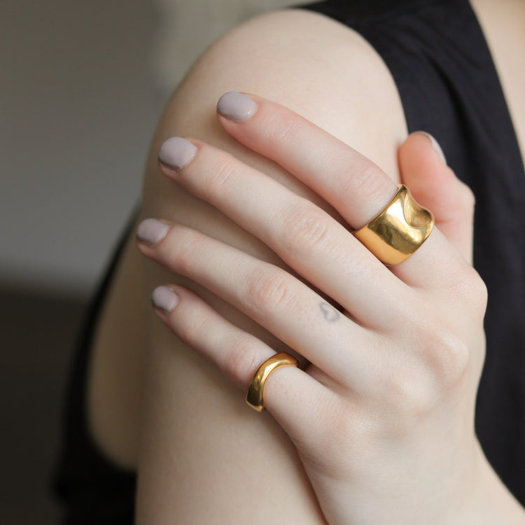 【moment】tilt ring
