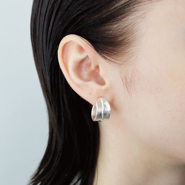 elm earrings