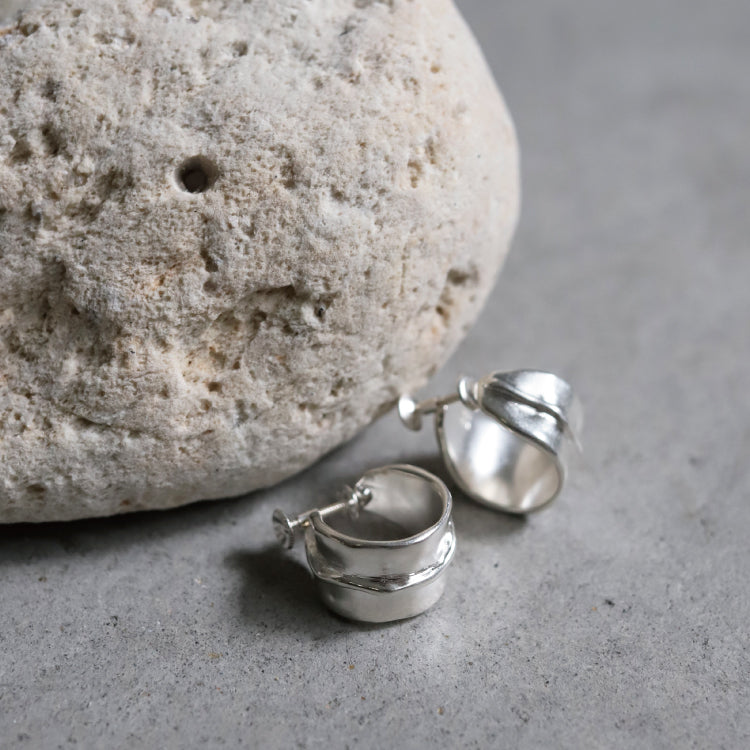 elm earrings
