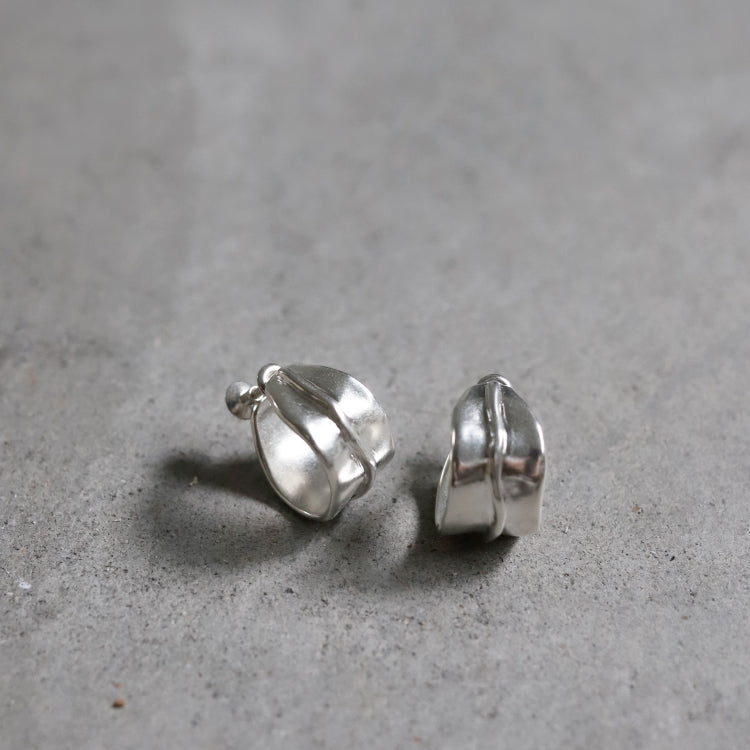 elm earrings