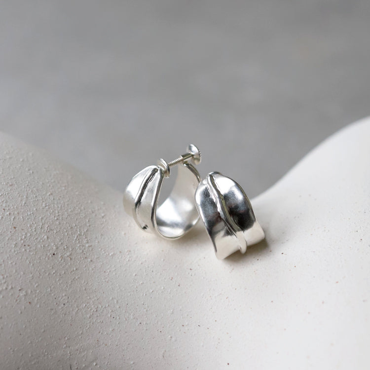 elm earrings