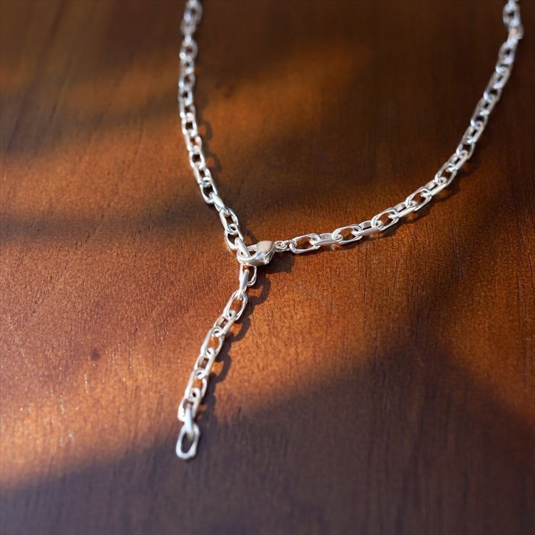 aprom necklace
