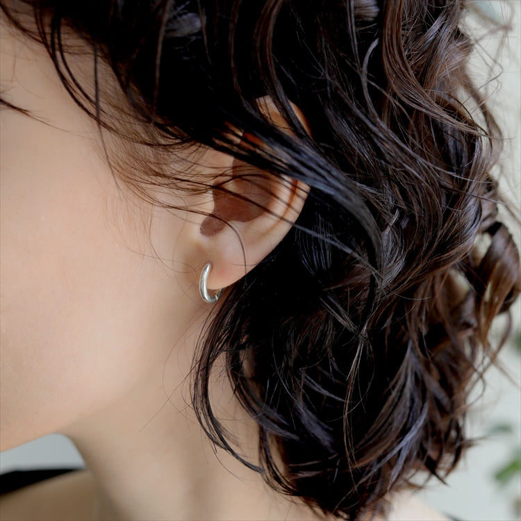 void earrings