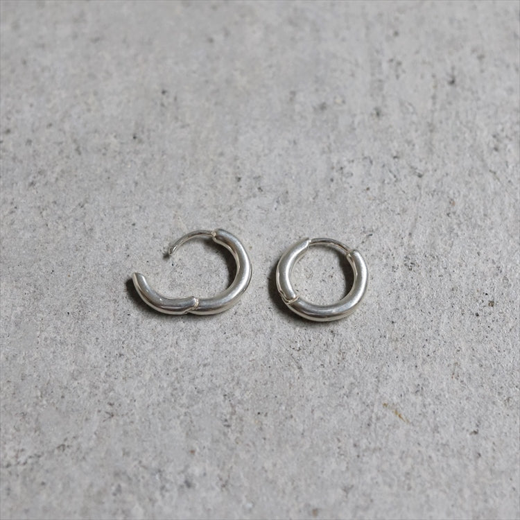 void earrings