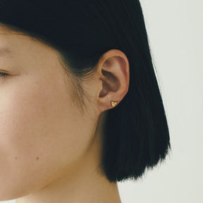 【coming soon...】タイニーハートピアス GD