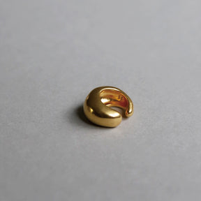 【moment】fig earcuff