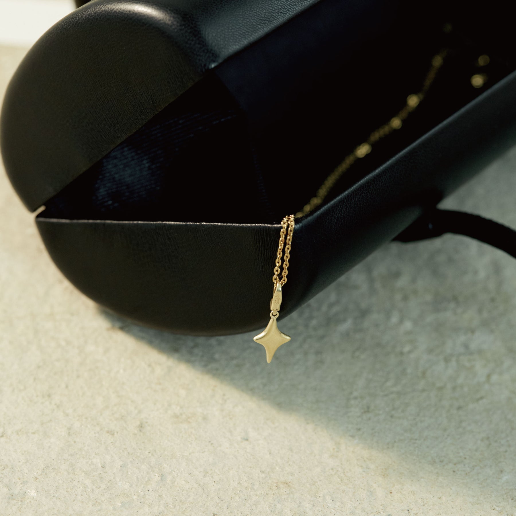 【PRE RELEASE】sparkly charm GD