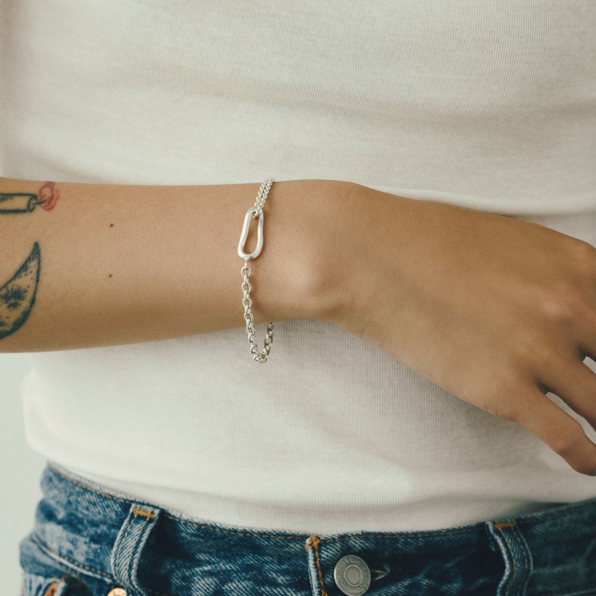 [ONLINE STORE LIMITED Item]trip bracelet