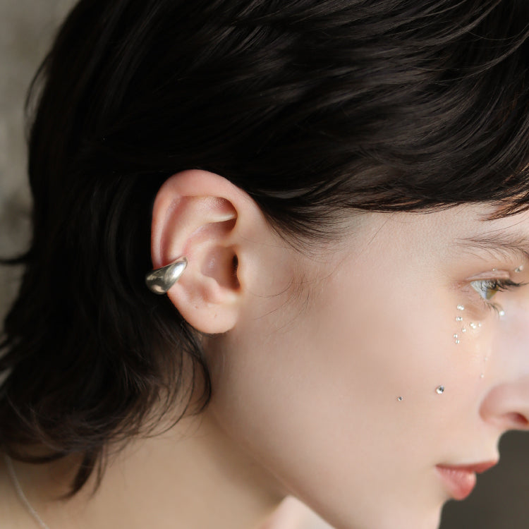 【moment】fig earcuff