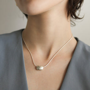 【moment】pebble necklace