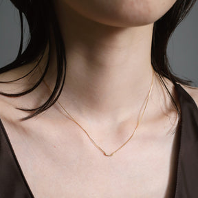 K18 breve necklace