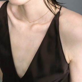 K18 breve necklace