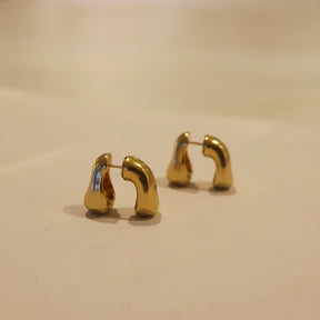 フロウプットピアス GD