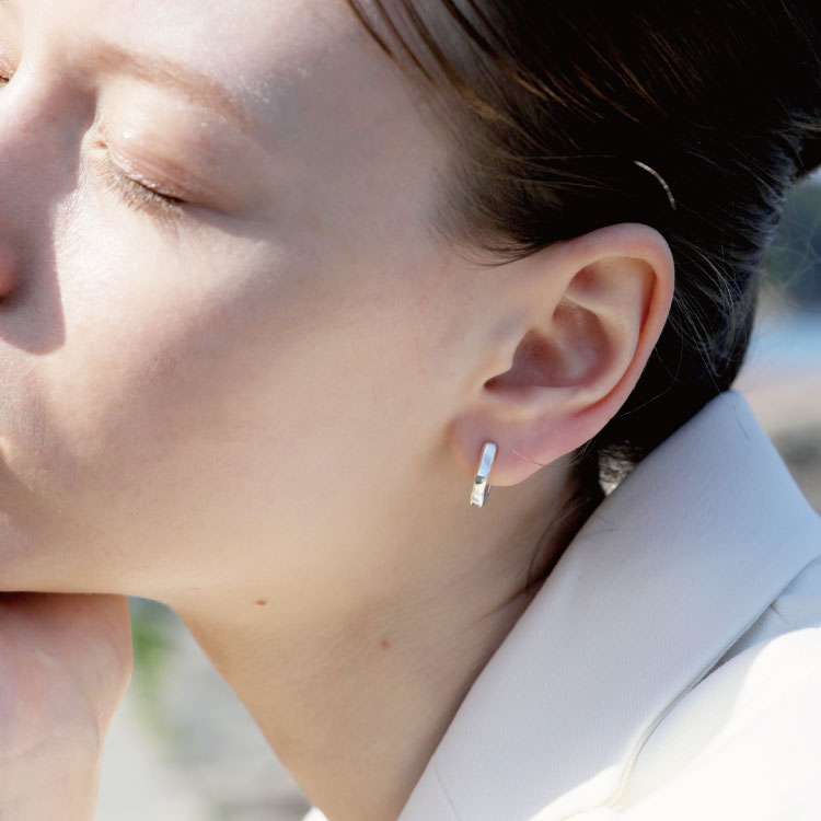 [awaken] shimmer earrings
