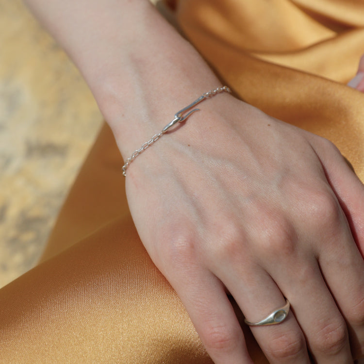 [awaken] bind bracelet