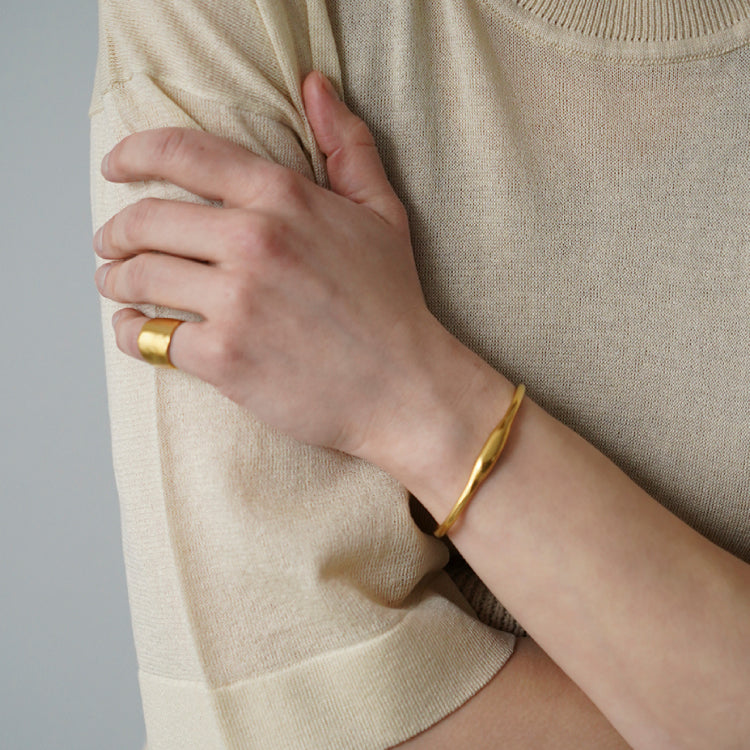 TEN.×CLANE knoll bangle
