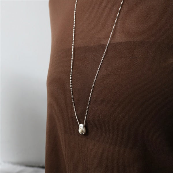 embed necklace