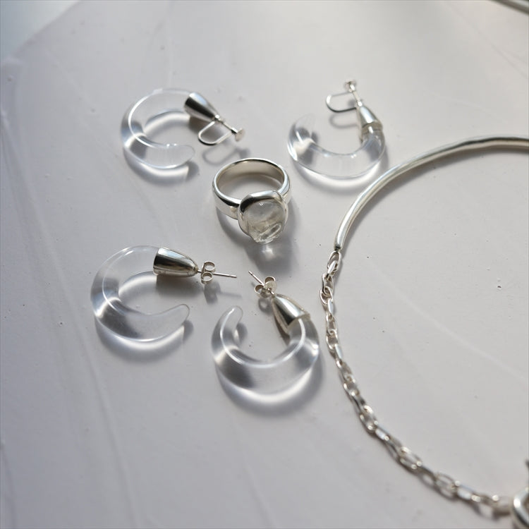 Glass pool piercing SV