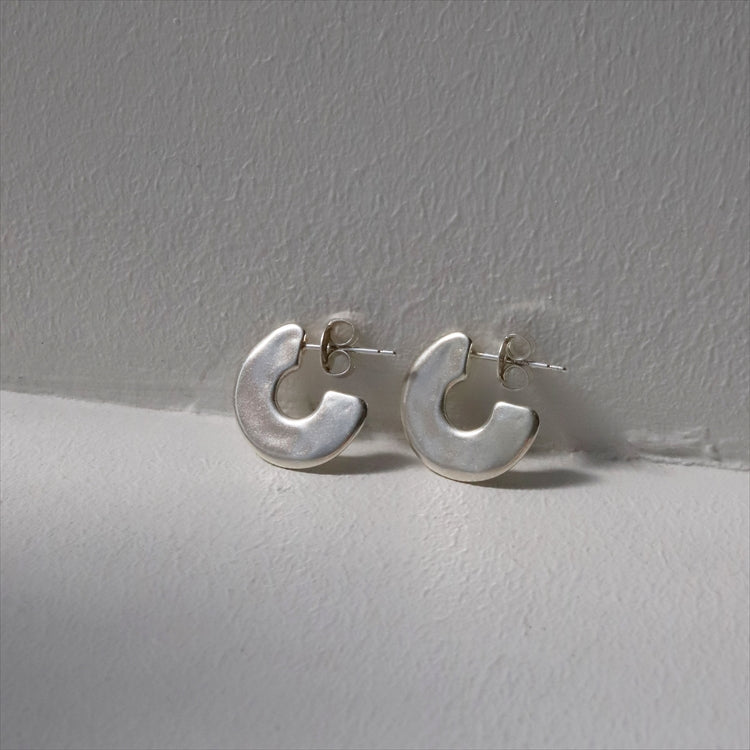 [ONLY STOCK] [ONLINE STORE Limited] flat circle earrings