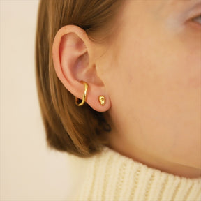 comma earrings