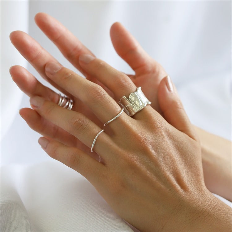 line wave ring