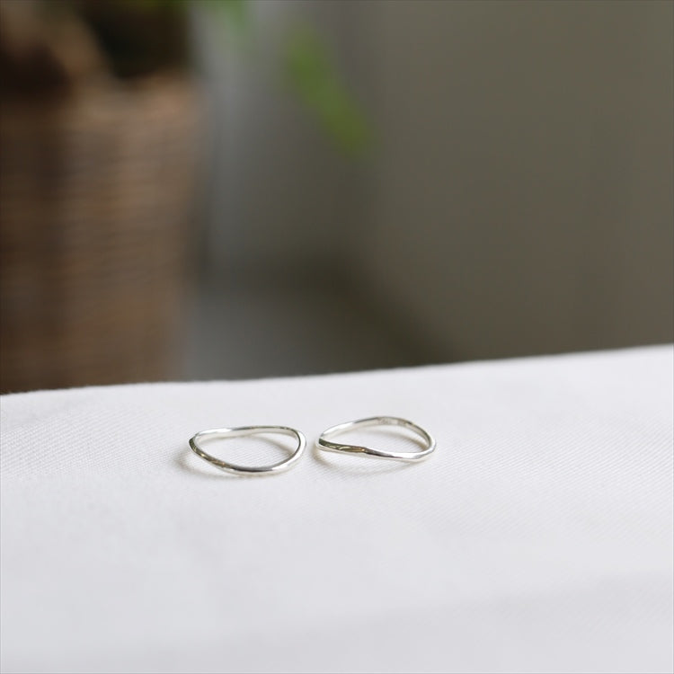 line wave ring